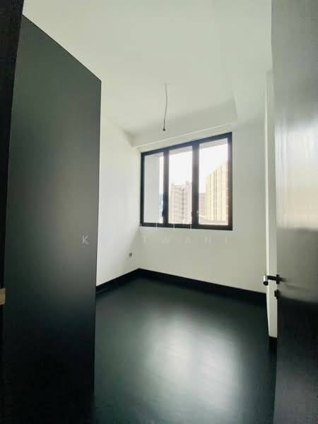 Martin Modern Apartment For Sale at S$ 2,188,888 | PropertyGuru Singapore