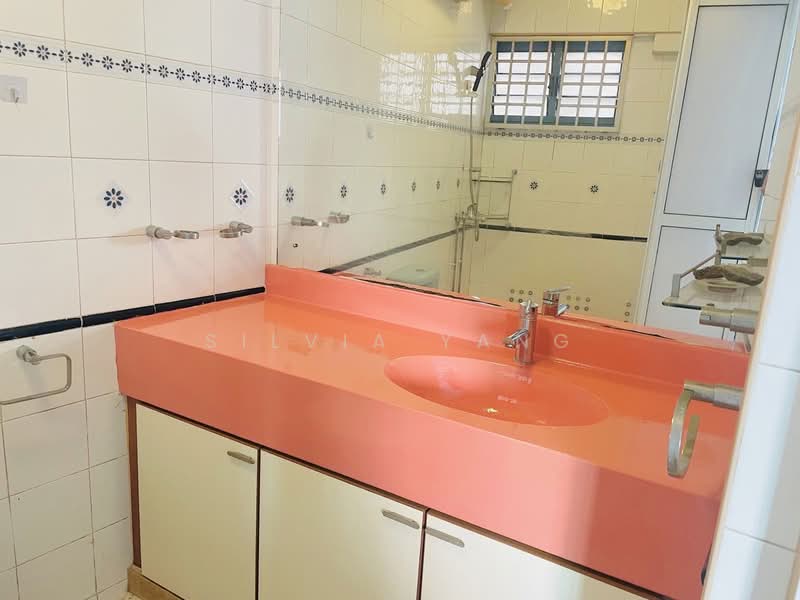 For Rent - 468B Admiralty Drive