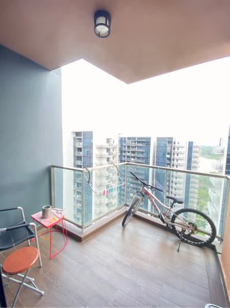 Lake Grande Condominium For Sale at S$ 1,580,000 | PropertyGuru Singapore