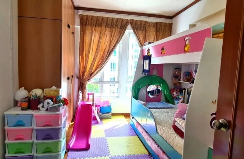 Northoaks Condominium For Sale at S$ 1,300,000 | PropertyGuru Singapore - Bedroom 2