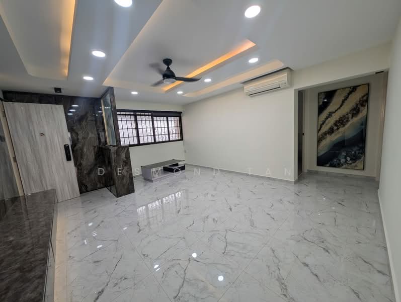 111 Serangoon North Avenue 1, 111 Serangoon North Avenue 1, 2 Bedrooms, 860 sqft, HDB Flat For Rent, by Desmond Tan, 60235331 - Living Room - PropertyGuru.com.sg