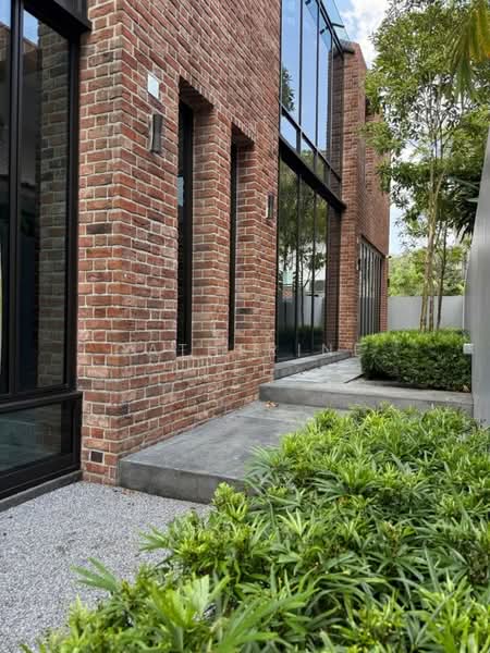 ★Eminence Landed★ Brand New Semi-D @ Sembawang Hills 1km to St. Nic Semi-Detached House For Sale at S$ 9,000,000 | PropertyGuru Singapore