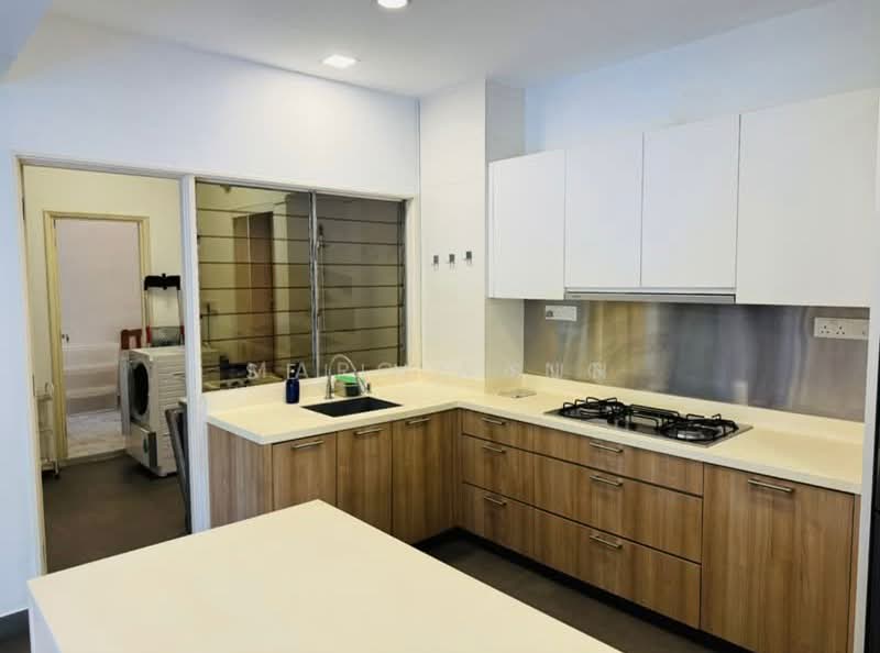 Pinewood Gardens Condominium For Sale at S$ 4,300,000 | PropertyGuru Singapore