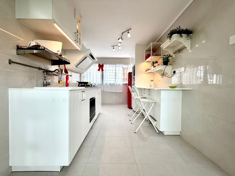 For Rent - 3 Queen's Road