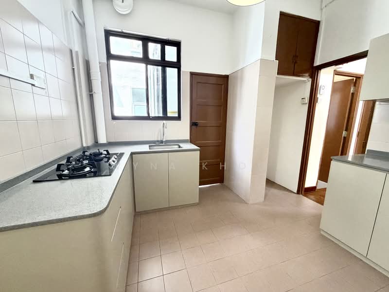 Kim Sia Court, 19 Jalan Jintan, 3 Bedrooms, 1,066 sqft, Apartment For Rent, by Wyna Khoo, 60235570 - Kitchen - PropertyGuru.com.sg