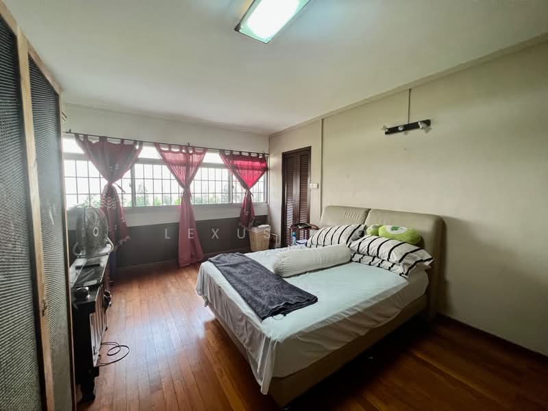 For Sale - 350 Tampines Street 33