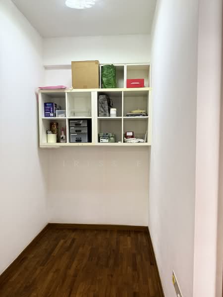 Watertown Condominium For Sale at S$ 998,000 | PropertyGuru Singapore