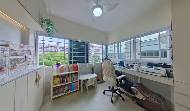 552 Jurong West Street 42 HDB Flat For Sale at S$ 690,888 | PropertyGuru Singapore
