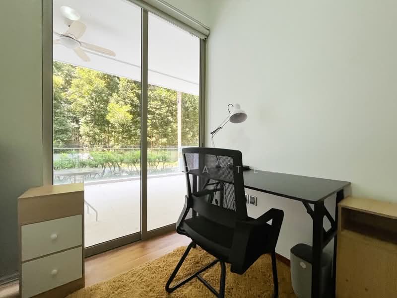The Peak @ Balmeg, 6 Balmeg Hill, Room Rental, 150 sqft, Condominium For Rent, by Amenda Teo, 60235736 - Common bedroom w patio - PropertyGuru.com.sg