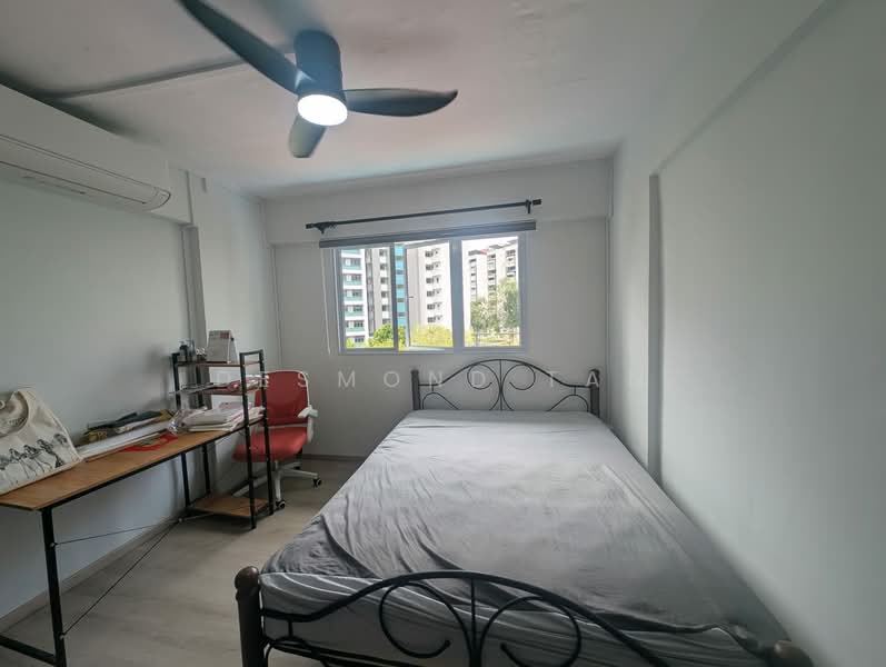 For Rent - 445 Tampines Street 42