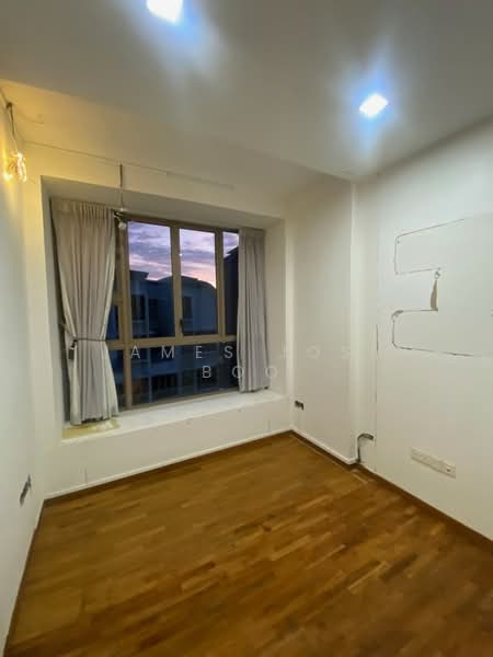 Lovely 4 bedroom Penthouse near French School | direct bus to Stamford Int School, Poh Huat Road West, 4 Bedrooms, 2,900 sqft, Apartment For Rent, by James Jose Boo, 60235847 - PropertyGuru.com.sg