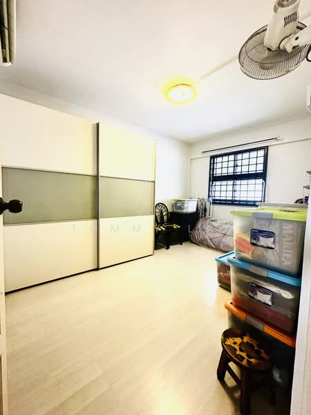 For Sale - 218 Serangoon Avenue 4