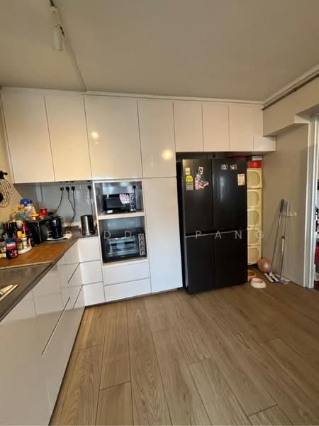 381 Tampines Street 32 HDB Flat For Sale at S$ 850,000 | PropertyGuru Singapore