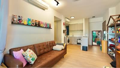 For Sale - The Visionaire