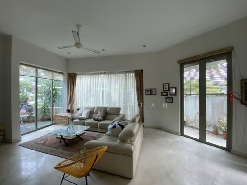 Seven bedrooms Semi D | Peaceful, Elevated | Sell vacant, opera estate, 7 Bedrooms, 4,100 sqft, Semi-Detached House For Sale, by Anndy Tan, 60236141 - PropertyGuru.com.sg