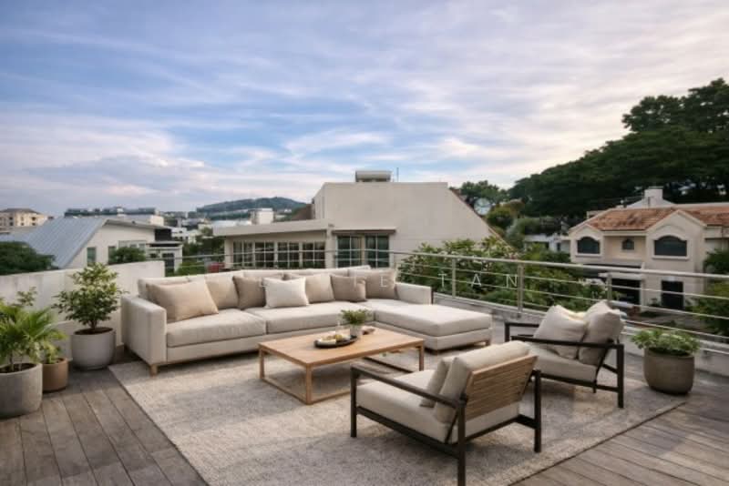 Seven bedrooms Semi D | Peaceful, Elevated | Sell vacant, opera estate, 7 Bedrooms, 4,100 sqft, Semi-Detached House For Sale, by Valerie Tan, 60236226 - PropertyGuru.com.sg