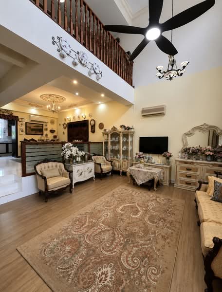 Loyang Villas, 159 Loyang Rise, 5 Bedrooms, 3,600 sqft, Terraced House For Sale, by Fathmah Cantik, 60236239 - Living Room - PropertyGuru.com.sg