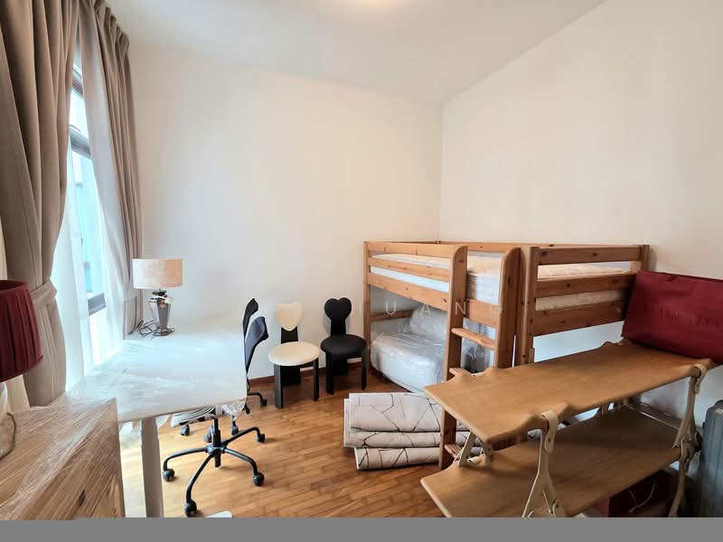 Varsity Park Condominium Condominium For Sale at S$ 2,450,000 | PropertyGuru Singapore - Bedroom