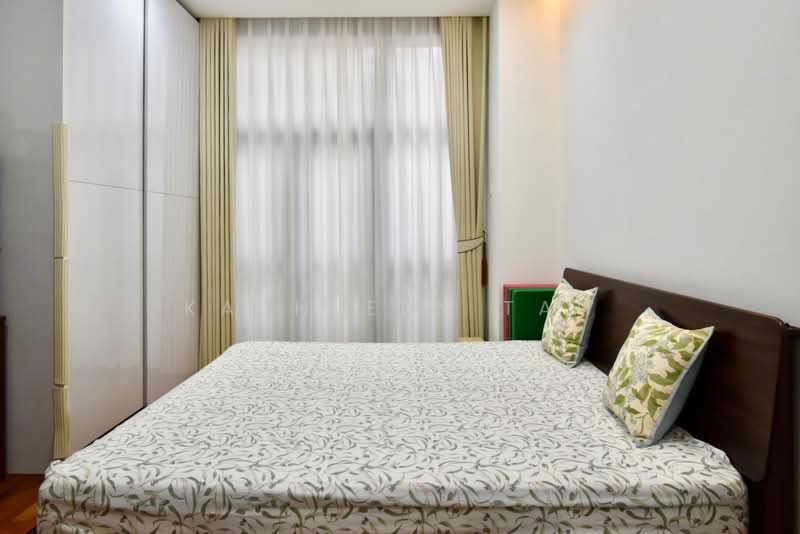 River Place Condominium For Sale at S$ 2,450,000 | PropertyGuru Singapore