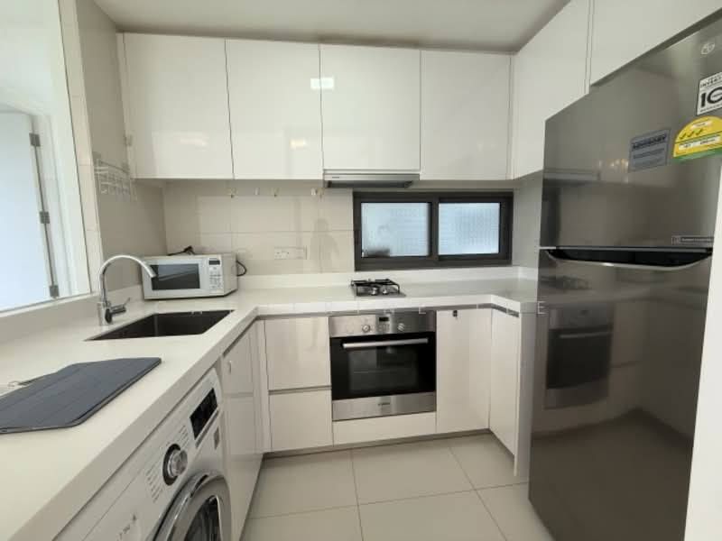 Sky Habitat Condominium For Sale at S$ 2,000,000 | PropertyGuru Singapore