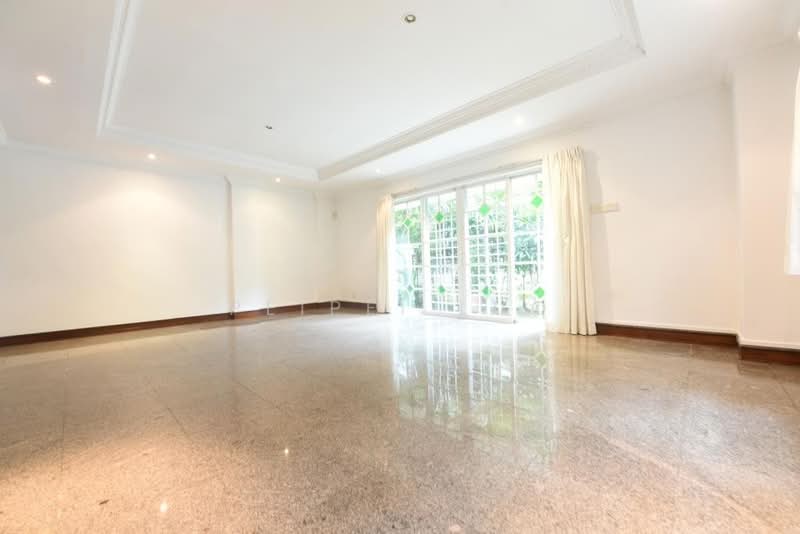 Gentle Villas, 52 Gentle Drive, 5 Bedrooms, 6,836 sqft, Semi-Detached House For Rent, by Peipei Luo, 60236391 - PropertyGuru.com.sg