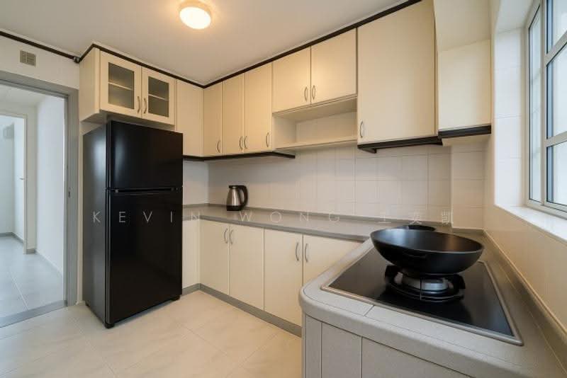 62 Lorong 4 Toa Payoh, 62 Lorong 4 Toa Payoh, Balestier / Toa Payoh, 3 Bedrooms, 1,076 sqft, HDB Flat For Sale, by Kevin Wong 王奕凯, 60236440 - Kitchen - PropertyGuru.com.sg