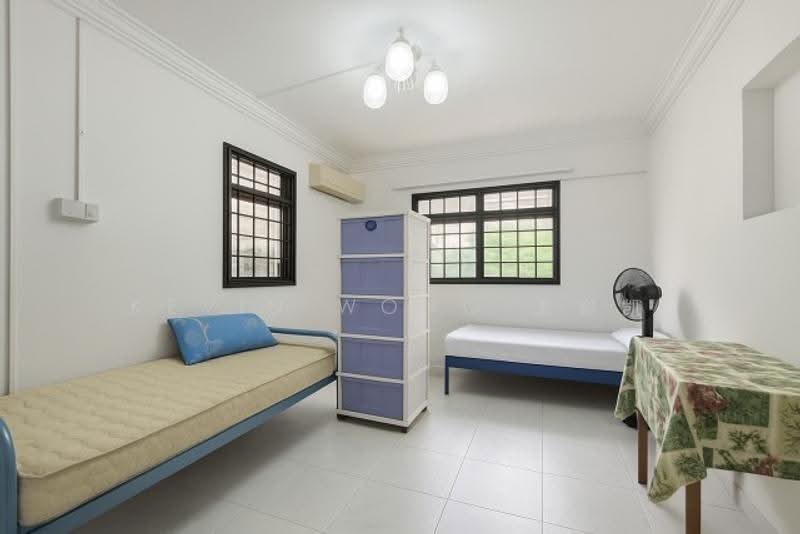 62 Lorong 4 Toa Payoh, 62 Lorong 4 Toa Payoh, Balestier / Toa Payoh, 3 Bedrooms, 1,076 sqft, HDB Flat For Sale, by Kevin Wong 王奕凯, 60236440 - Master Bedroom - PropertyGuru.com.sg