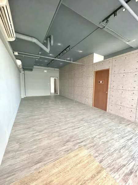 Apex @ Henderson, 201 Henderson Road Singapore, 630 sqft, Light Industrial (B1) For Rent, by Jen Tan, 60236632 - CommercialGuru.com.sg