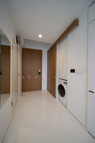 Spottiswoode Suites Condominium For Sale at S$ 2,100,000 | PropertyGuru Singapore - Entrance