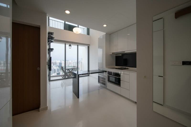 Spottiswoode Suites Condominium For Sale at S$ 2,100,000 | PropertyGuru Singapore - Kitchen