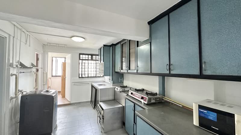 211 Boon Lay Place HDB Flat For Sale at S$ 360,000 | PropertyGuru Singapore