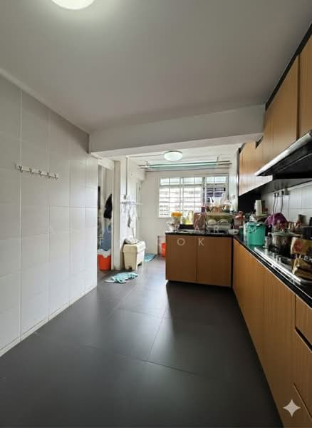 219 Lorong 8 Toa Payoh HDB Flat For Sale at S$ 460,000 | PropertyGuru Singapore