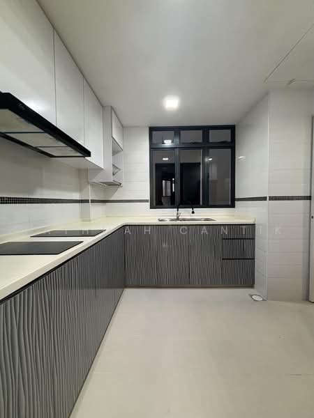 Regentville, 2 Hougang Street 92, Hougang / Punggol / Sengkang, 2 Bedrooms, 1,163 sqft, Condominium For Sale, by Fathmah Cantik, 60236746 - Kitchen - PropertyGuru.com.sg
