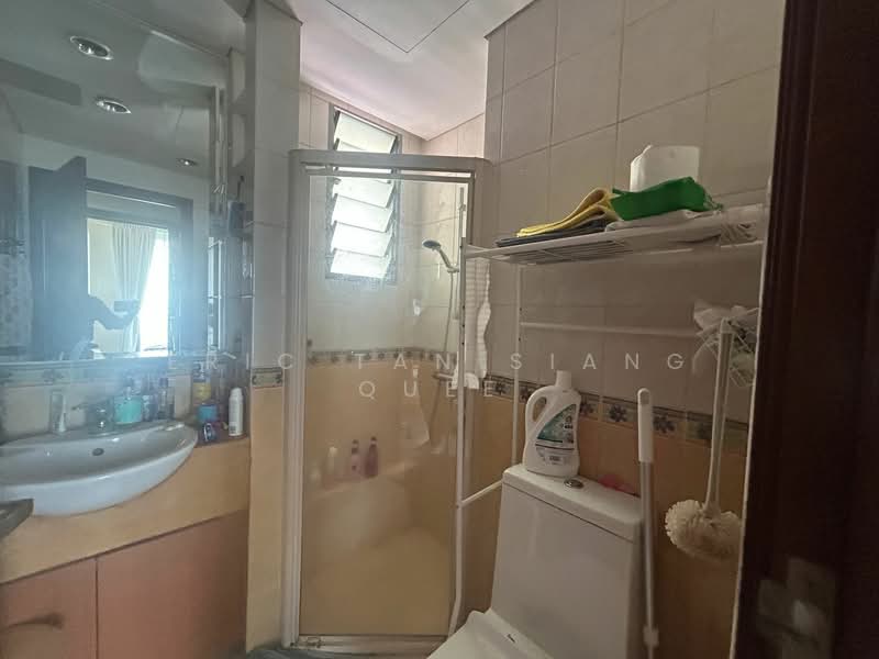 Sunhaven Condominium For Sale at S$ 1,300,000 | PropertyGuru Singapore - Bathroom