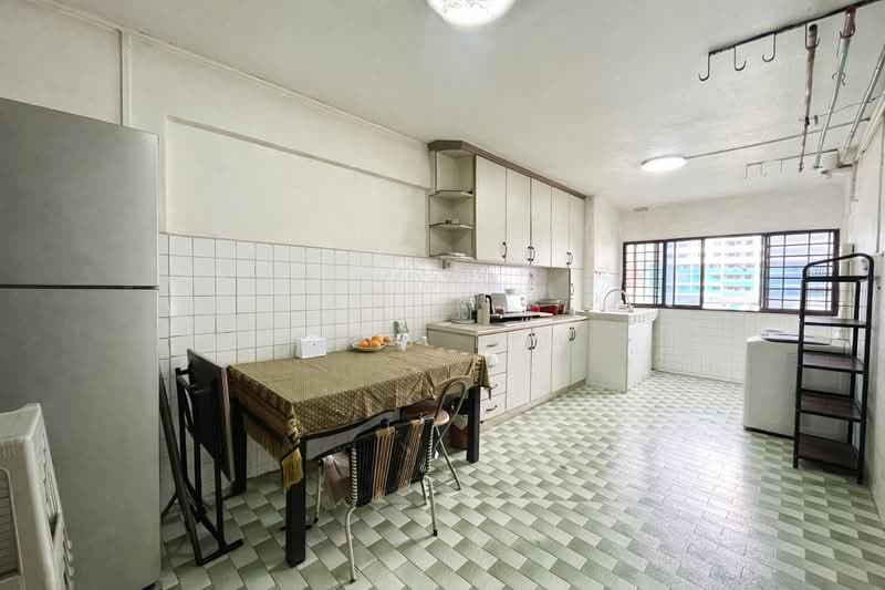 24 Marsiling Drive, 24 Marsiling Drive, 3 Bedrooms, 990 sqft, HDB Flat For Sale, by Iris Lim, 60236954 - Kitchen - PropertyGuru.com.sg
