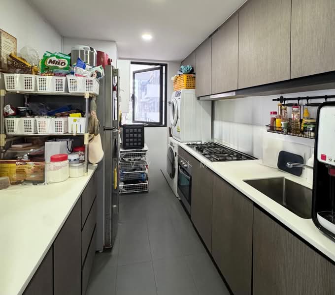 Riverparc Residence, 90 Punggol Drive, 3 Bedrooms, 1,227 sqft, Executive Condominium For Sale, by Ivy Lim, 60236972 - Kitchen - PropertyGuru.com.sg