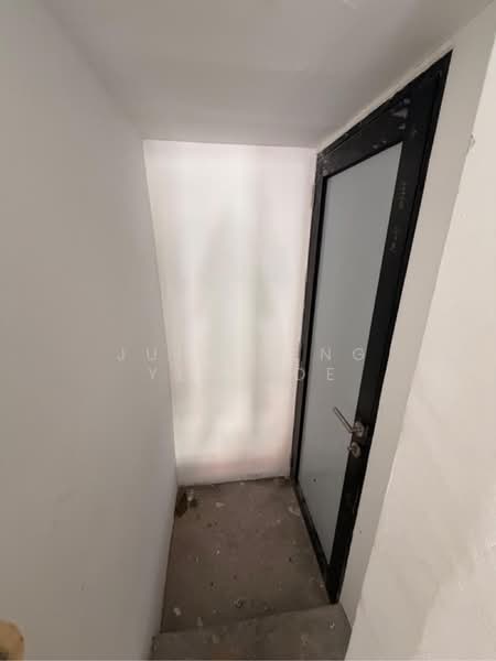 19 HOOT KIAM ROAD, Hoot Kiam Road, 430 sqft, Shop / Shophouse For Rent, by June Leng Yee Hoe, 60237117 - CommercialGuru.com.sg