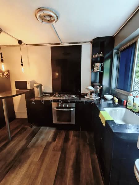 For Sale - 6 Farrer Road