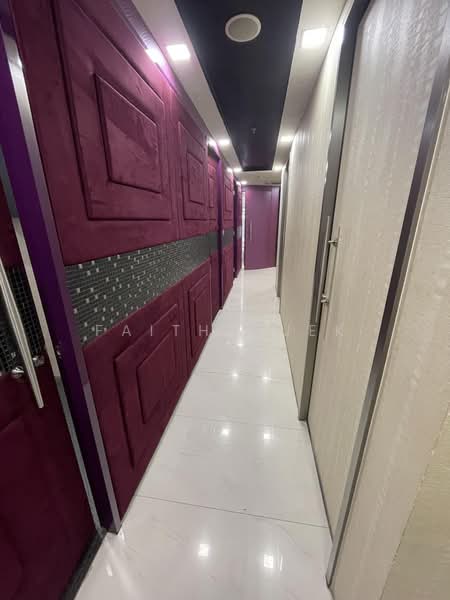 Wcega Tower, 21 Bukit Batok Crescent, 1,970 sqft, Light Industrial (B1) For Sale, by Faith Quek, 60237159 - Corridor - CommercialGuru.com.sg