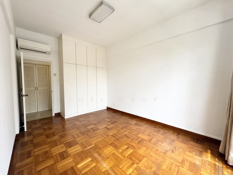 Pinewood Gardens Condominium For Sale at S$ 3,180,000 | PropertyGuru Singapore - Bedroom