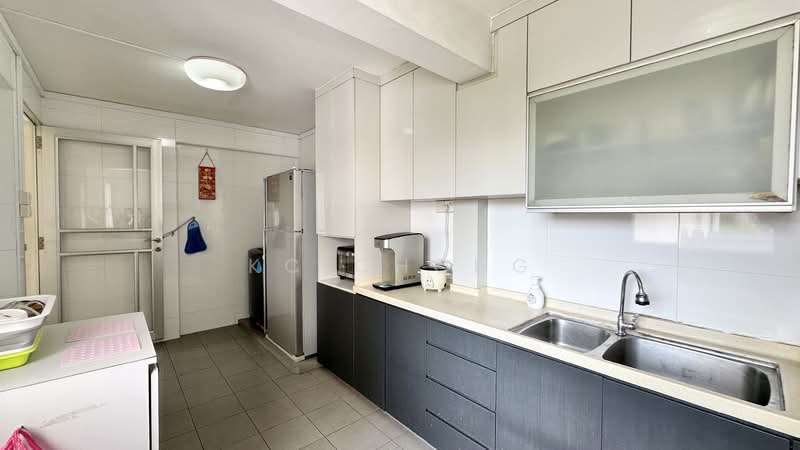 124 Paya Lebar Way HDB Flat For Sale at S$ 750,000 | PropertyGuru Singapore