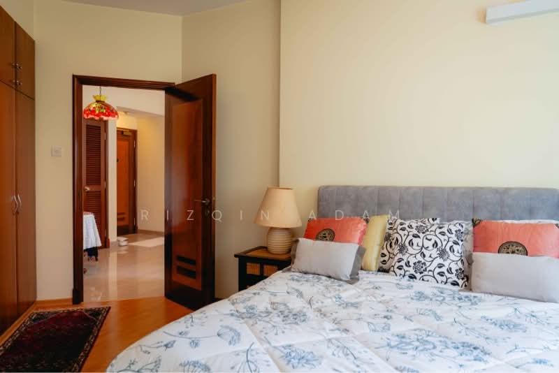 Sunshine Plaza Condominium For Sale at S$ 1,200,000 | PropertyGuru Singapore