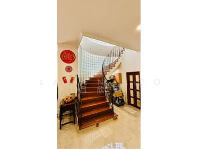 For Sale - 5 mins to mrt freehold semi d 3 storeys