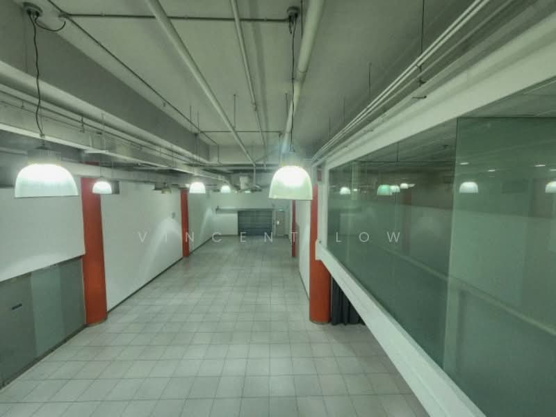 Ground Floor Canteen / Showroom / B1 usage at Toa Payoh, Lorong 8 Toa Payoh, 6,041 sqft, Food & Beverage For Rent, by Vincent Low, 60237392 - CommercialGuru.com.sg