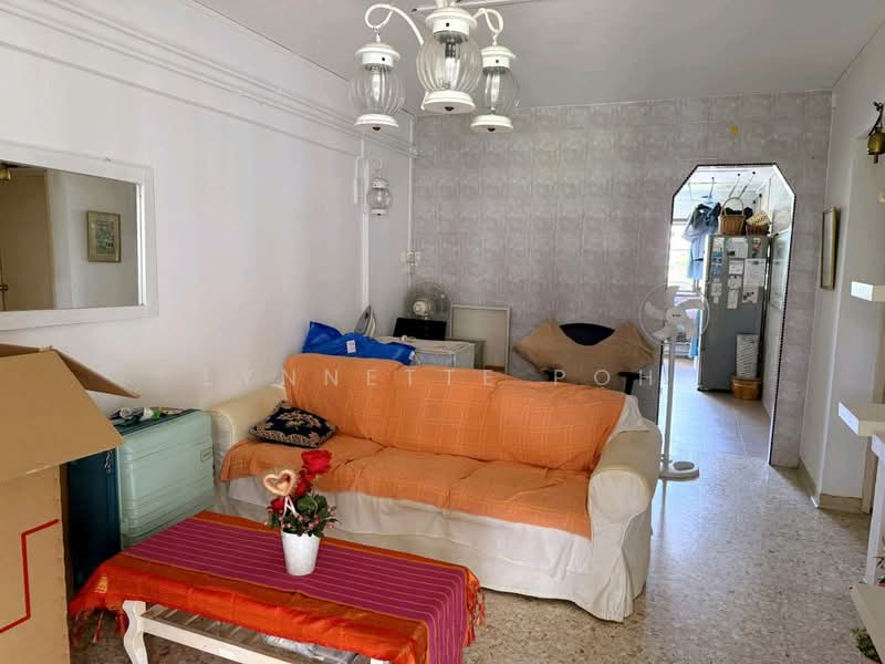 608 Ang Mo Kio Avenue 5 HDB Flat For Sale at S$ 410,000 | PropertyGuru Singapore