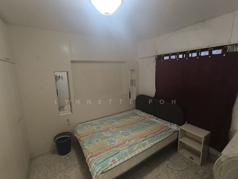 608 Ang Mo Kio Avenue 5, 608 Ang Mo Kio Avenue 5, 2 Bedrooms, 721 sqft, HDB Flat For Sale, by Lynnette Poh, 60237458 - Bedroom - PropertyGuru.com.sg
