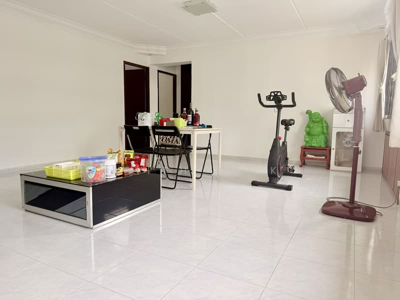 652 Jalan Tenaga HDB Flat For Sale at S$ 899,999 | PropertyGuru Singapore - Living Room