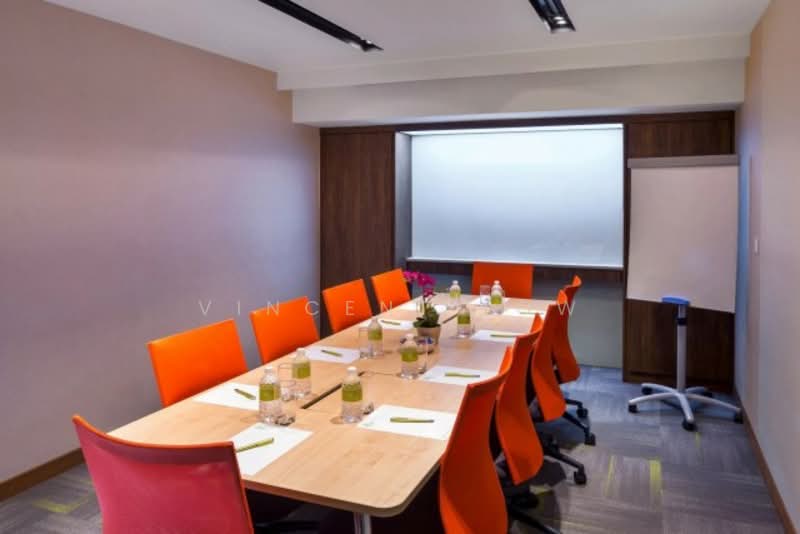 Park Avenue Suite Ue Square Mall, 81 Clemenceau Avenue, 1,000 sqft, Other Retail For Rent, by Vincent Low, 60237530 - CommercialGuru.com.sg