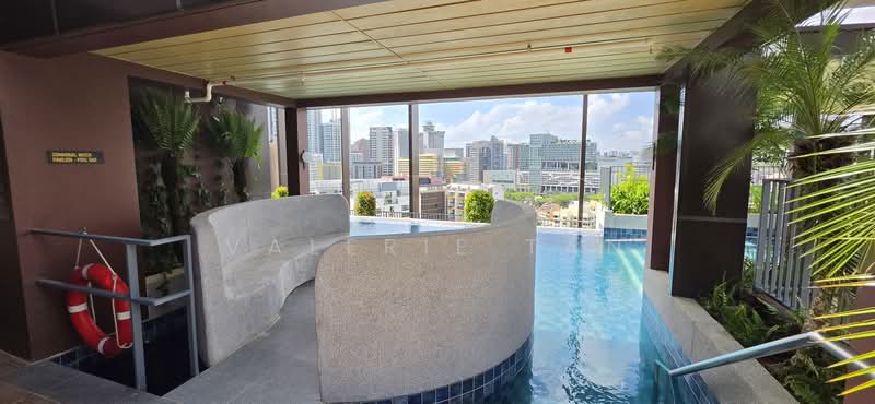 Hill House, 10A-11 Institution Hill, 10B, 2 Bedrooms, 624 sqft, Condominium For Rent, by Valerie Tan, 60237531 - Pool - PropertyGuru.com.sg
