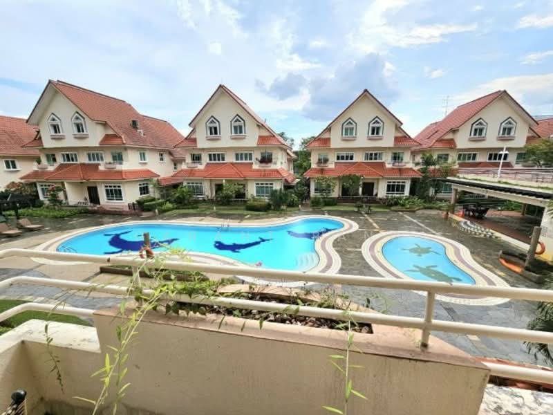 Sungrove Cluster House For Sale at S$ 3,700,000 | PropertyGuru Singapore
